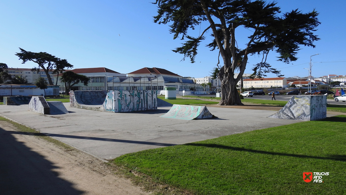 Peniche skatepark